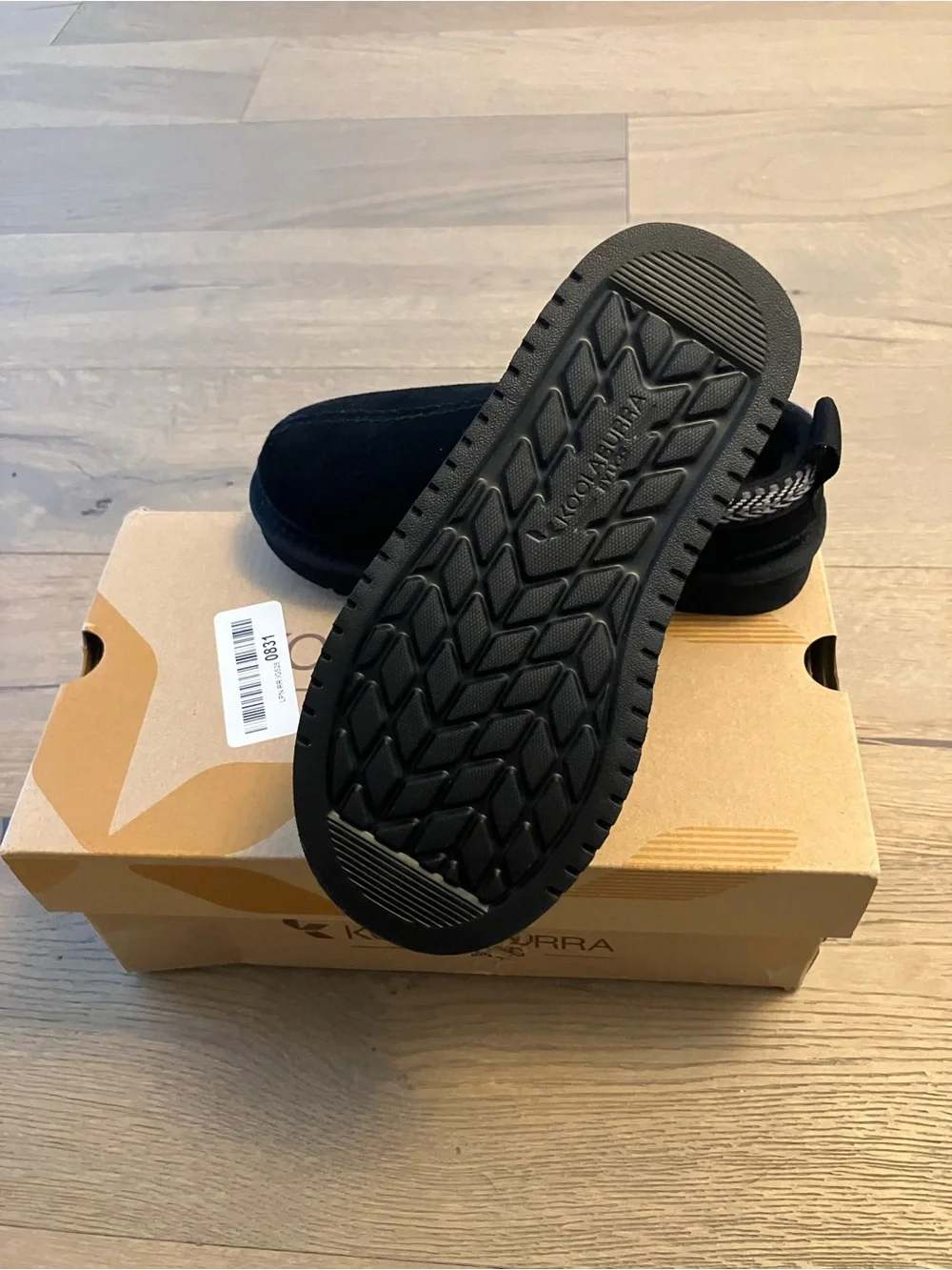 New KOOLABURRA Kids Burree Suede Black Slipper Shoes